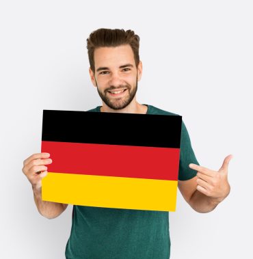 Chico aprendiendo con curso de alemán en Bogotá